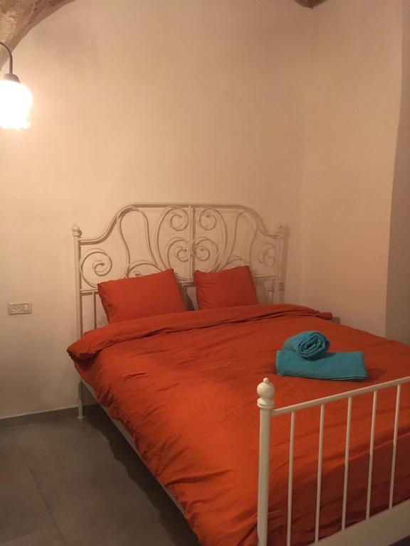 Acre Two Wells Zimmer Экстерьер фото